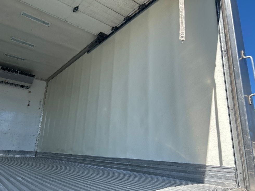 Refrigerated Truck-Light and Medium Duty Trucks-Freightliner-2019-M2-West Sacramento-CA-343,709\n\t\tmiles-$ 21,250 - Image 12