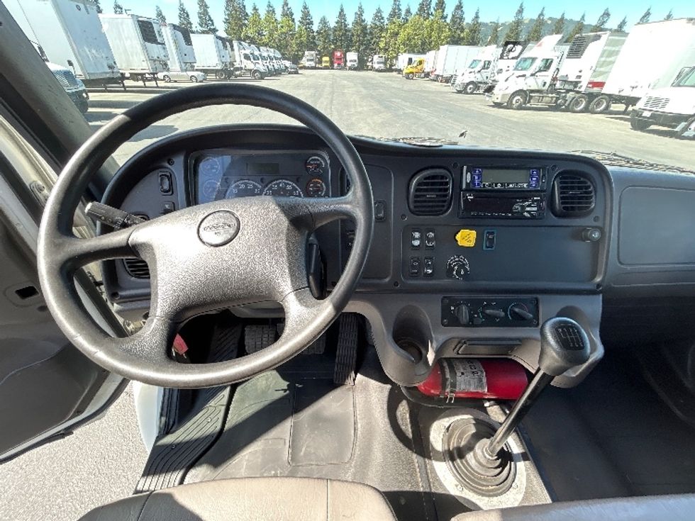 Refrigerated Truck-Light and Medium Duty Trucks-Freightliner-2019-M2-West Sacramento-CA-343,709\n\t\tmiles-$ 21,250 - Image 18