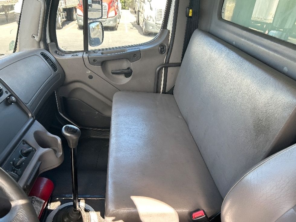Refrigerated Truck-Light and Medium Duty Trucks-Freightliner-2019-M2-West Sacramento-CA-343,709\n\t\tmiles-$ 21,250 - Image 19