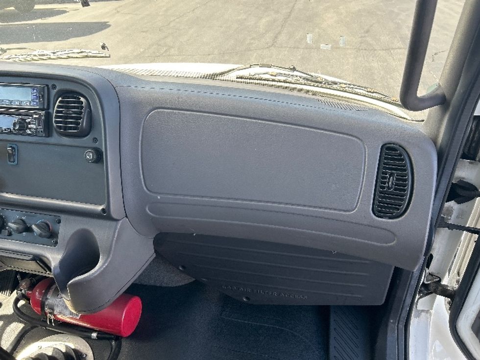 Refrigerated Truck-Light and Medium Duty Trucks-Freightliner-2019-M2-West Sacramento-CA-343,709\n\t\tmiles-$ 21,250 - Image 21