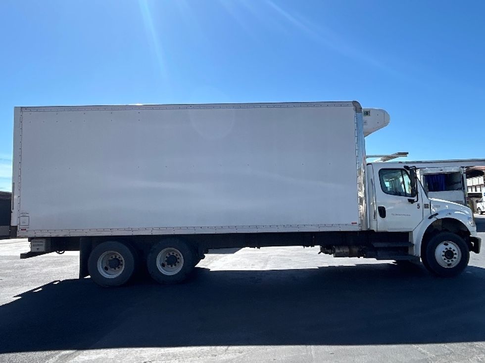Refrigerated Truck-Light and Medium Duty Trucks-Freightliner-2019-M2-West Sacramento-CA-39,940\n\t\tmiles-$ 73,750 - Image 14