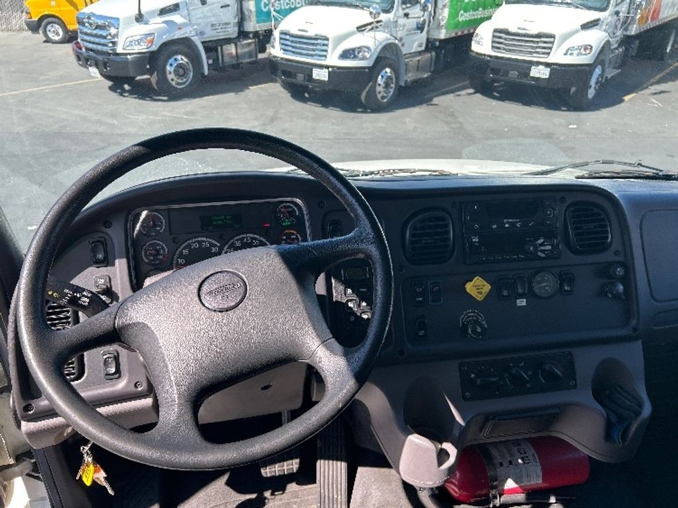 Refrigerated Truck-Light and Medium Duty Trucks-Freightliner-2019-M2-West Sacramento-CA-39,940\n\t\tmiles-$ 73,750 - Image 17