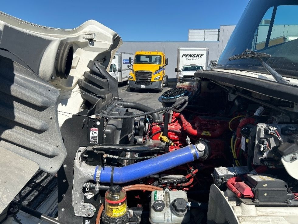 Refrigerated Truck-Light and Medium Duty Trucks-Freightliner-2019-M2-West Sacramento-CA-39,940\n\t\tmiles-$ 73,750 - Image 23