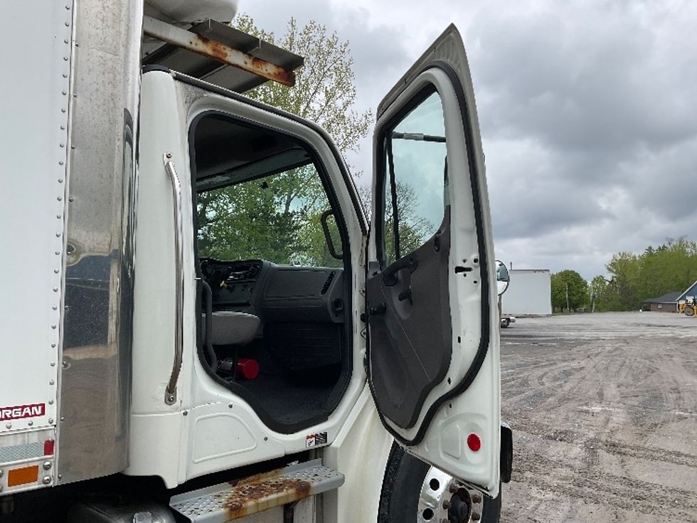 Refrigerated Truck-Light and Medium Duty Trucks-Freightliner-2019-M2-Whitesboro-NY-192,878\n\t\tmiles-$ 37,750 - Image 20