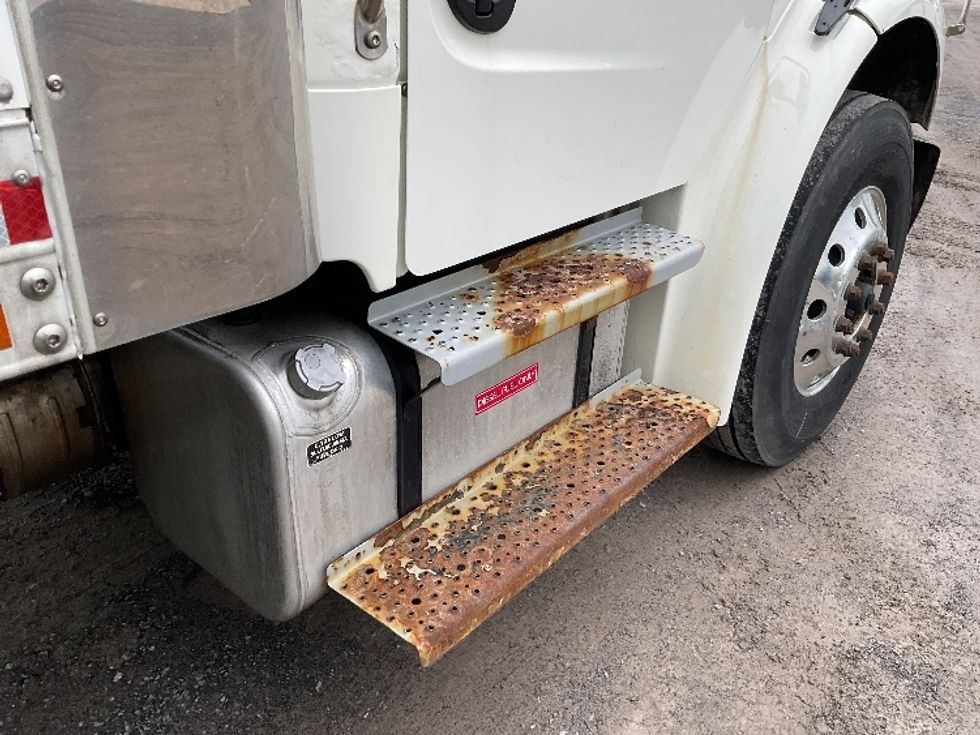 Refrigerated Truck-Light and Medium Duty Trucks-Freightliner-2019-M2-Whitesboro-NY-192,878\n\t\tmiles-$ 37,750 - Image 27