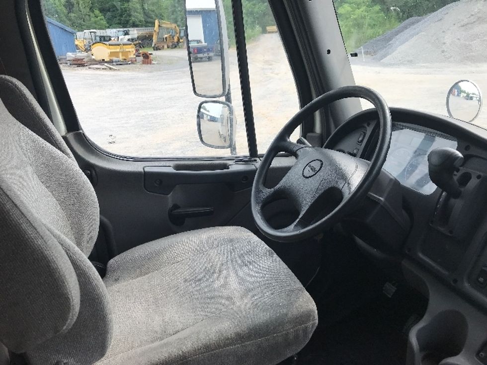Refrigerated Truck-Light and Medium Duty Trucks-Freightliner-2019-M2-Whitesboro-NY-225,049\n\t\tmiles-$ 42,000 - Image 21