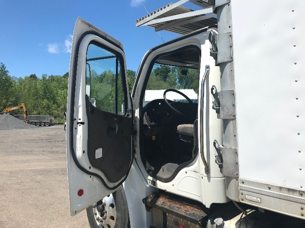 Refrigerated Truck-Light and Medium Duty Trucks-Freightliner-2019-M2-Whitesboro-NY-241,312\n\t\tmiles-$ 46,750 - Image 16