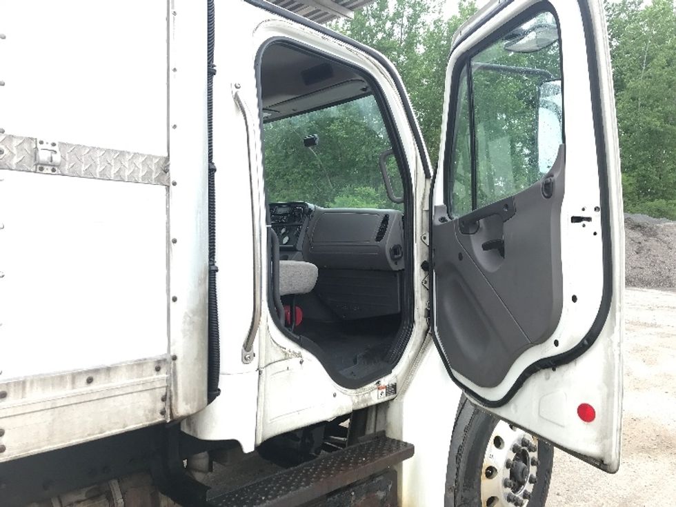 Refrigerated Truck-Light and Medium Duty Trucks-Freightliner-2019-M2-Whitesboro-NY-265,787\n\t\tmiles-$ 36,000 - Image 19