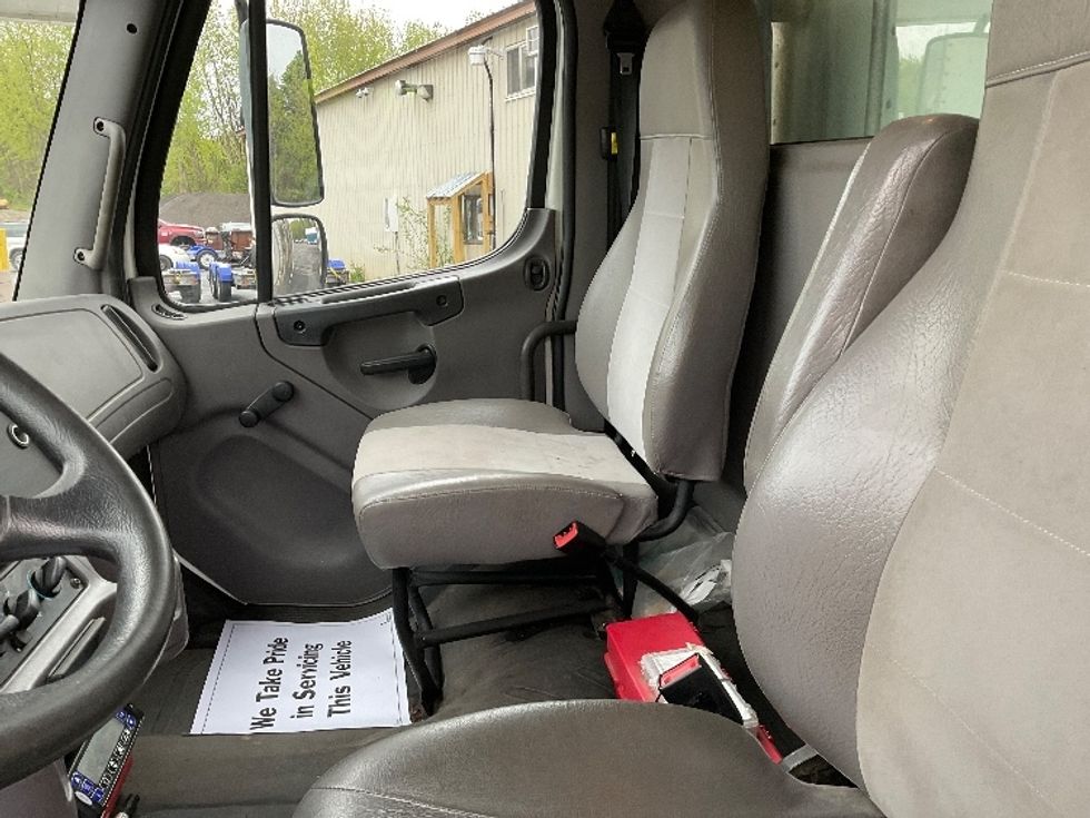 Refrigerated Truck-Light and Medium Duty Trucks-Freightliner-2019-M2-Whitesboro-NY-91,769\n\t\tmiles-$ 54,250 - Image 18