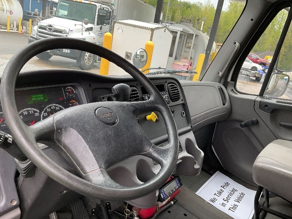 Refrigerated Truck-Light and Medium Duty Trucks-Freightliner-2019-M2-Whitesboro-NY-91,769\n\t\tmiles-$ 54,250 - Image 21