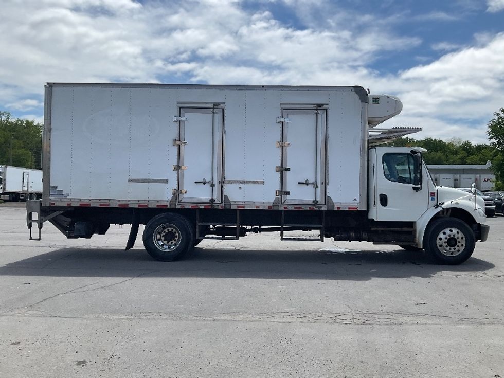 Refrigerated Truck-Light and Medium Duty Trucks-Freightliner-2019-M2-Wilkes Barre-PA-170,524\n\t\tmiles-$ 43,250 - Image 15