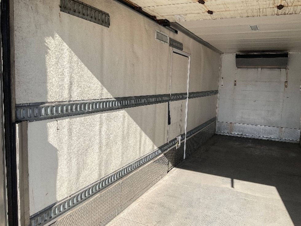 Refrigerated Truck-Light and Medium Duty Trucks-Freightliner-2019-M2-Wilkes Barre-PA-173,471\n\t\tmiles-$ 44,250 - Image 11