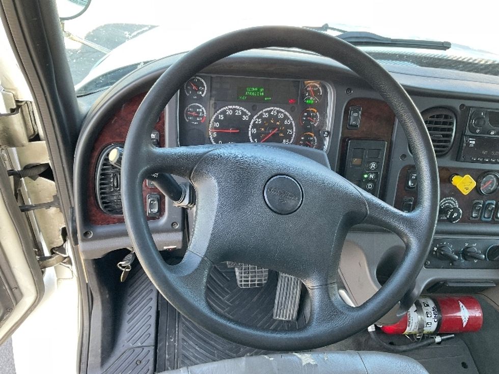 Refrigerated Truck-Light and Medium Duty Trucks-Freightliner-2019-M2-Wilkes Barre-PA-173,471\n\t\tmiles-$ 44,250 - Image 18