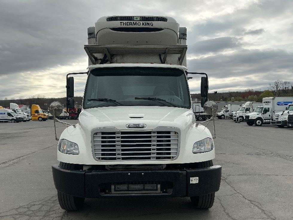 2019 Freightliner M2 106 Medium Duty photo 2