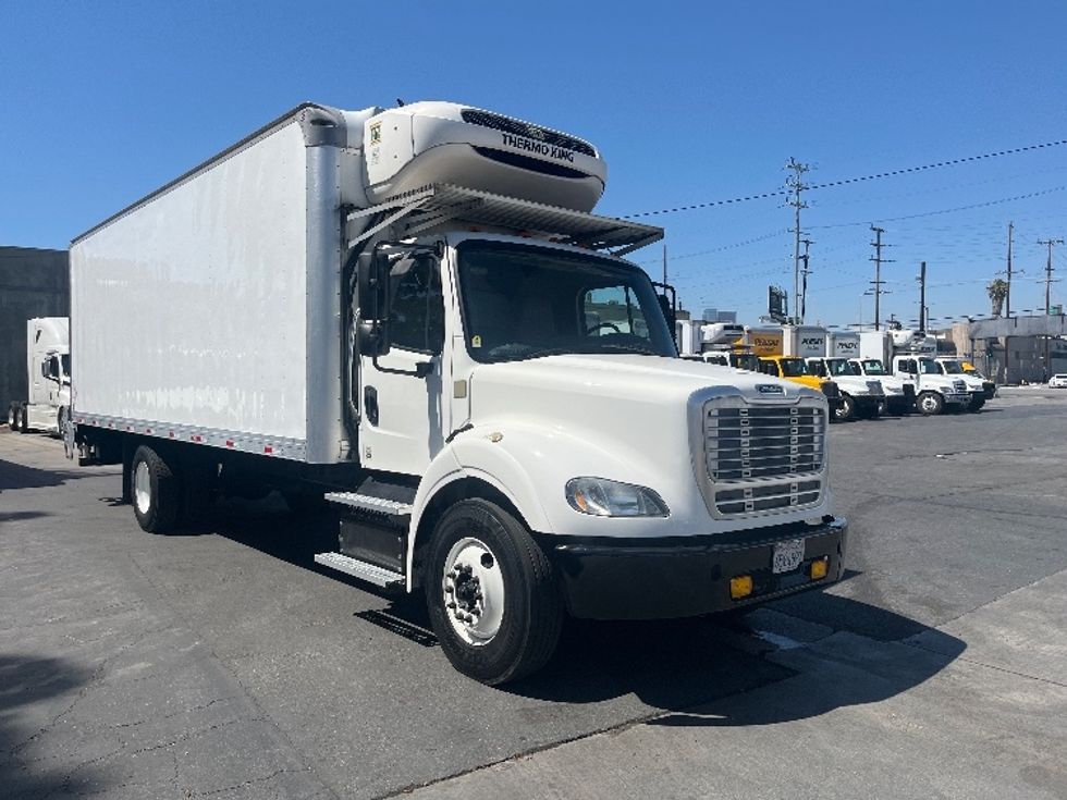 Refrigerated Truck-Light and Medium Duty Trucks-Freightliner-2019-M211242S-Torrance-CA-250,942\n\t\tmiles-$ 71,000 - Image 1