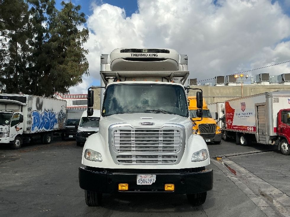 Refrigerated Truck-Light and Medium Duty Trucks-Freightliner-2019-M211242S-Torrance-CA-250,942\n\t\tmiles-$ 71,000 - Image 2