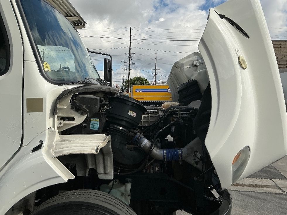 Refrigerated Truck-Light and Medium Duty Trucks-Freightliner-2019-M211242S-Torrance-CA-250,942\n\t\tmiles-$ 71,000 - Image 23