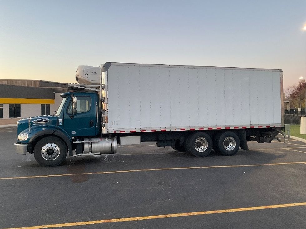 Refrigerated Truck-Light and Medium Duty Trucks-Freightliner-2019-M211264S-Akron-OH-438,176\n\t\tmiles-$ 78,250 - Image 4