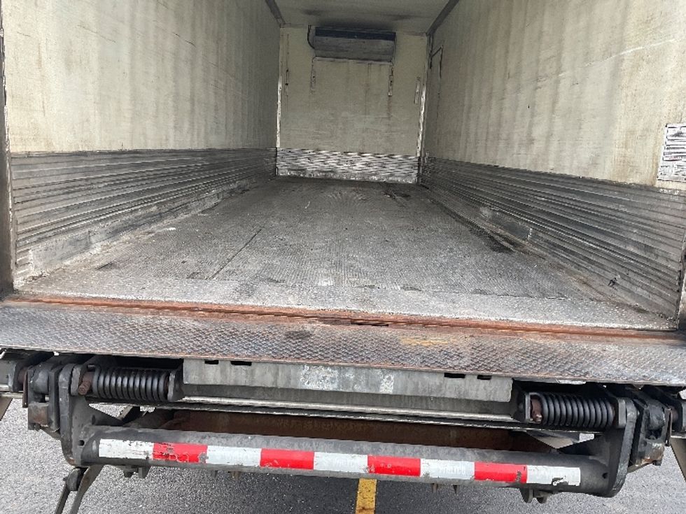 Refrigerated Truck-Light and Medium Duty Trucks-Freightliner-2019-M211264S-Akron-OH-438,176\n\t\tmiles-$ 78,250 - Image 8