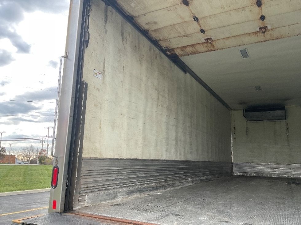 Refrigerated Truck-Light and Medium Duty Trucks-Freightliner-2019-M211264S-Akron-OH-438,176\n\t\tmiles-$ 78,250 - Image 9