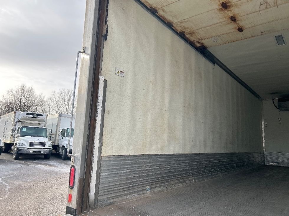 Refrigerated Truck-Light and Medium Duty Trucks-Freightliner-2019-M211264S-Akron-OH-471,390\n\t\tmiles-$ 76,250 - Image 11