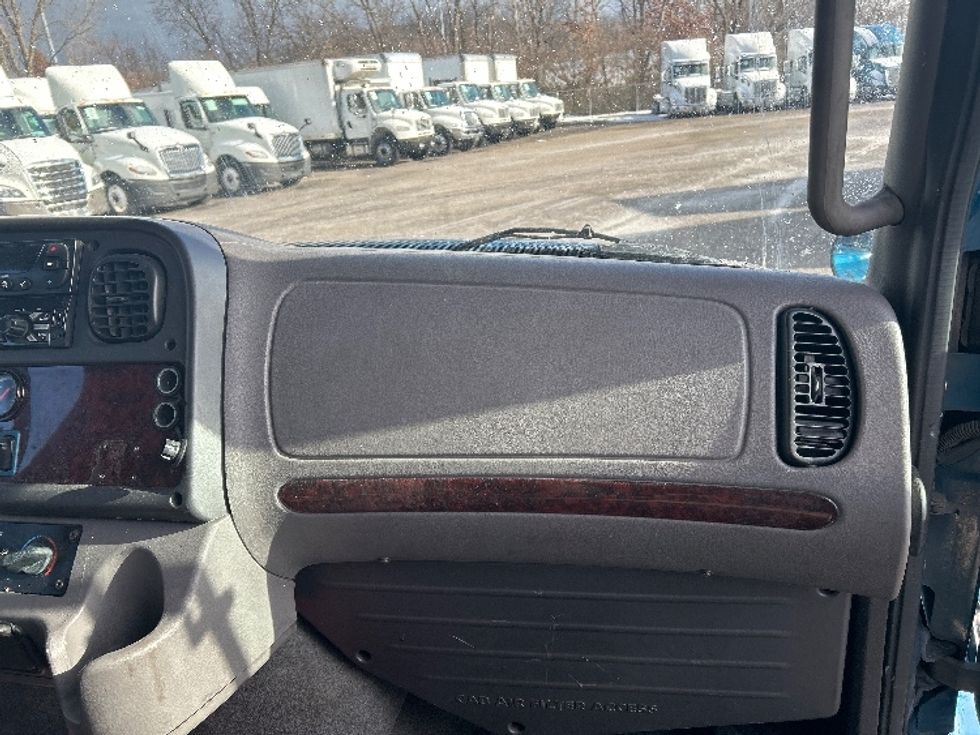 Refrigerated Truck-Light and Medium Duty Trucks-Freightliner-2019-M211264S-Akron-OH-471,390\n\t\tmiles-$ 76,250 - Image 21