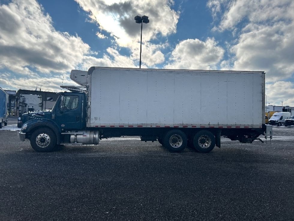 Refrigerated Truck-Light and Medium Duty Trucks-Freightliner-2019-M211264S-Akron-OH-471,390\n\t\tmiles-$ 76,250 - Image 4