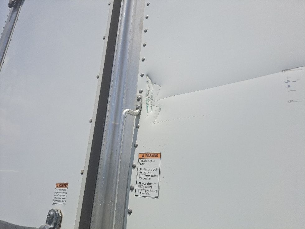 Refrigerated Truck-Light and Medium Duty Trucks-Freightliner-2019-M211264S-Atlanta-GA-454,162\n\t\tmiles-$ 84,000 - Image 25