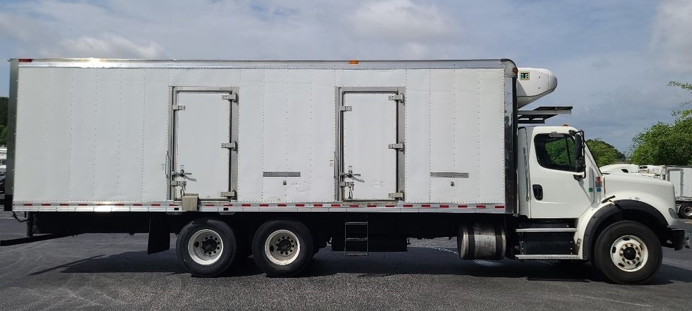 Refrigerated Truck-Light and Medium Duty Trucks-Freightliner-2019-M211264S-Atlanta-GA-528,372\n\t\tmiles-$ 76,000 - Image 16