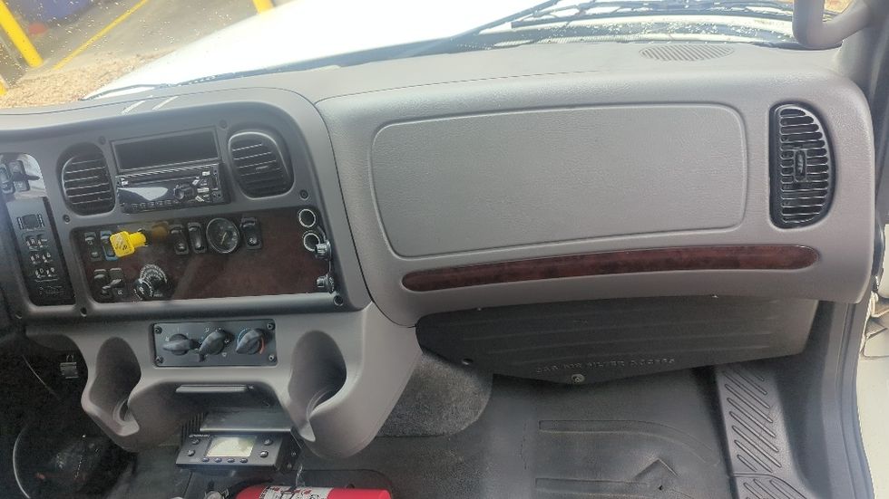 Refrigerated Truck-Light and Medium Duty Trucks-Freightliner-2019-M211264S-Atlanta-GA-592,989\n\t\tmiles-$ 72,250 - Image 13