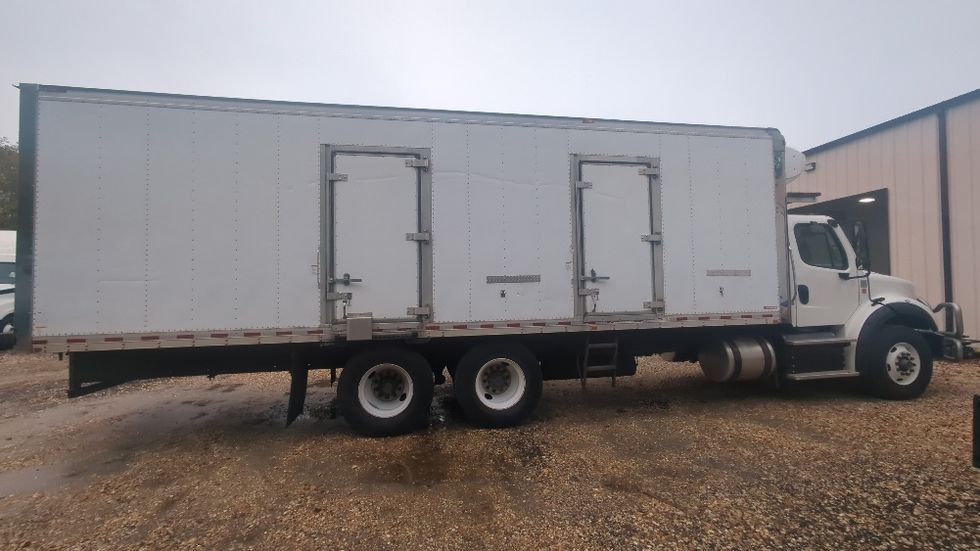 Refrigerated Truck-Light and Medium Duty Trucks-Freightliner-2019-M211264S-Atlanta-GA-592,989\n\t\tmiles-$ 72,250 - Image 15