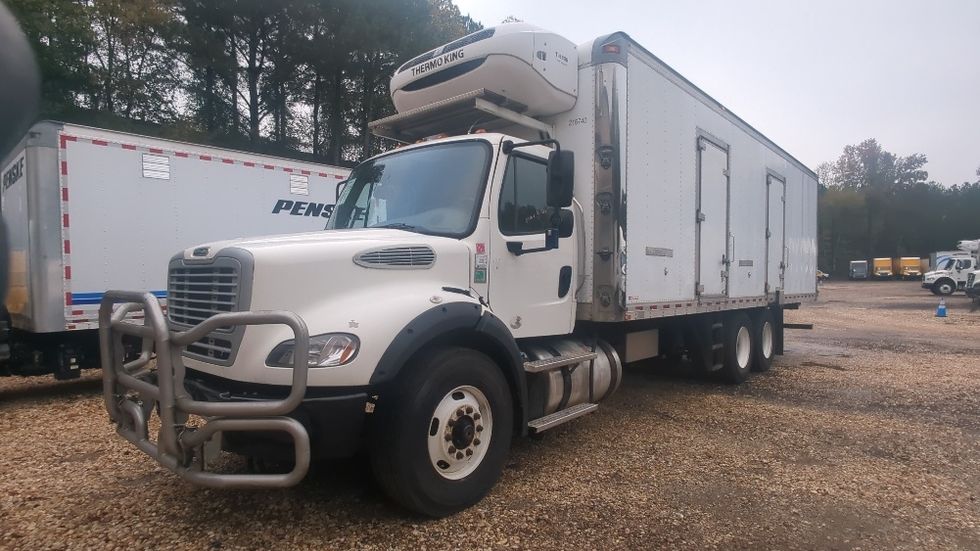 Refrigerated Truck-Light and Medium Duty Trucks-Freightliner-2019-M211264S-Atlanta-GA-592,989\n\t\tmiles-$ 72,250 - Image 3