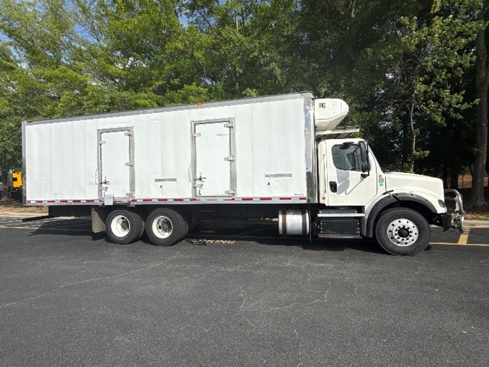 Refrigerated Truck-Light and Medium Duty Trucks-Freightliner-2019-M211264S-Atlanta-GA-608,824\n\t\tmiles-$ 72,000 - Image 15