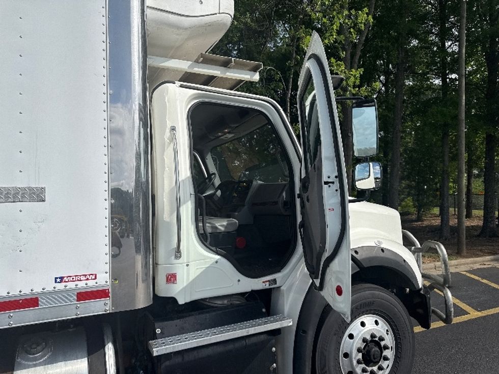 Refrigerated Truck-Light and Medium Duty Trucks-Freightliner-2019-M211264S-Atlanta-GA-608,824\n\t\tmiles-$ 72,000 - Image 19