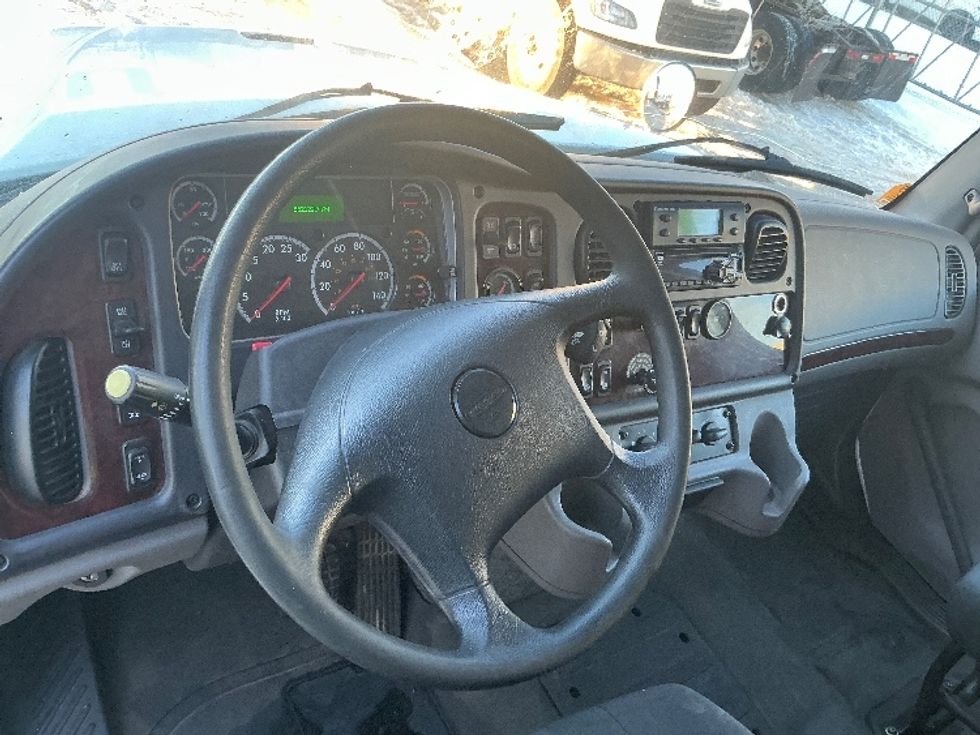 Refrigerated Truck-Light and Medium Duty Trucks-Freightliner-2019-M211264S-Edmonton-AB-562,122\n\t\tkm-$ 117,250 - Image 17