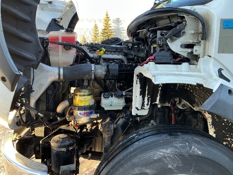 Refrigerated Truck-Light and Medium Duty Trucks-Freightliner-2019-M211264S-Edmonton-AB-562,122\n\t\tkm-$ 117,250 - Image 24