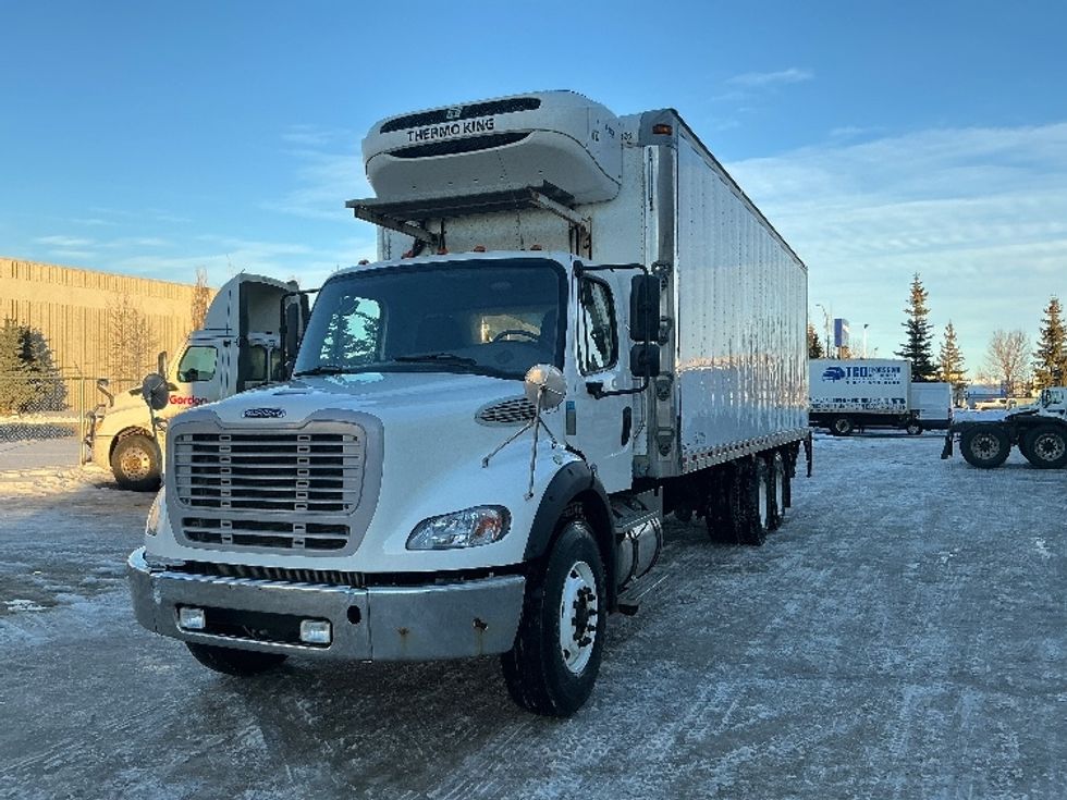 Refrigerated Truck-Light and Medium Duty Trucks-Freightliner-2019-M211264S-Edmonton-AB-562,122\n\t\tkm-$ 117,250 - Image 3