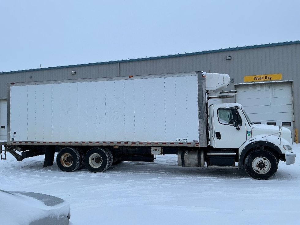 Refrigerated Truck-Light and Medium Duty Trucks-Freightliner-2019-M211264S-Edmonton-AB-772,606\n\t\tkm-$ 110,500 - Image 15