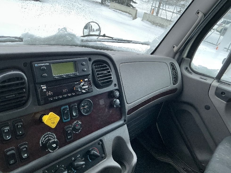 Refrigerated Truck-Light and Medium Duty Trucks-Freightliner-2019-M211264S-Edmonton-AB-772,606\n\t\tkm-$ 110,500 - Image 19