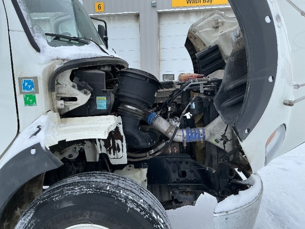 Refrigerated Truck-Light and Medium Duty Trucks-Freightliner-2019-M211264S-Edmonton-AB-772,606\n\t\tkm-$ 110,500 - Image 23