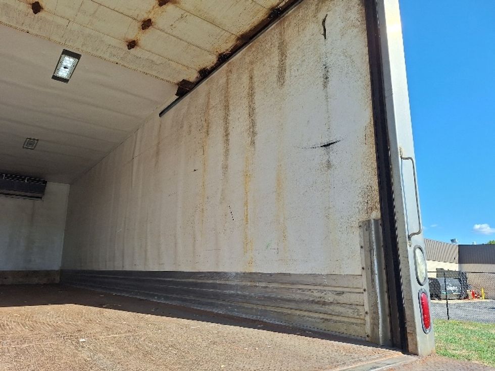 Refrigerated Truck-Light and Medium Duty Trucks-Freightliner-2019-M211264S-Londonderry-NH-547,314\n\t\tmiles-$ 75,000 - Image 11