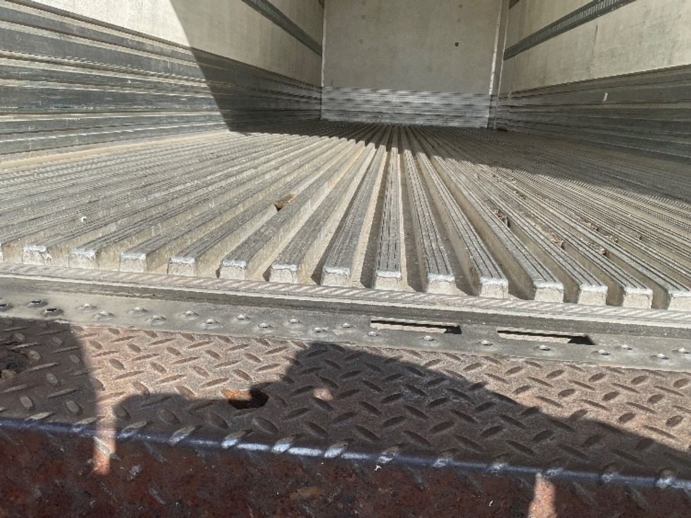 Refrigerated Truck-Light and Medium Duty Trucks-Freightliner-2019-M211264S-Milwaukee-WI-129,845\n\t\tmiles-$ 92,500 - Image 10