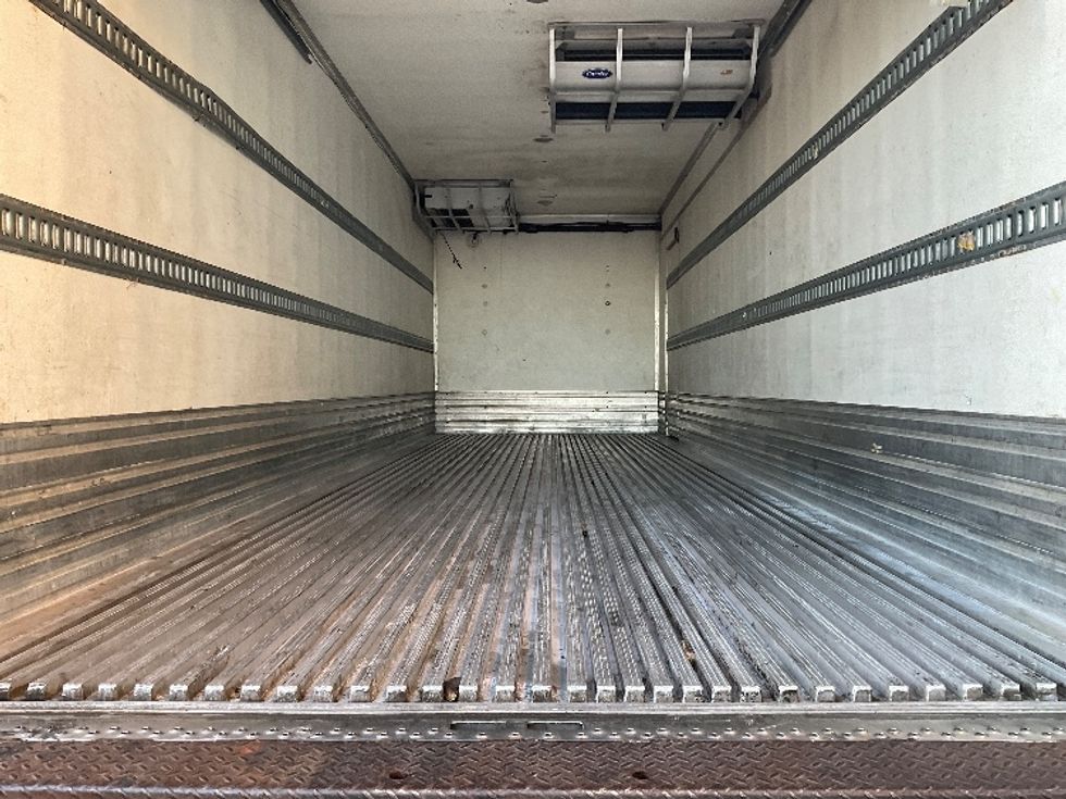 Refrigerated Truck-Light and Medium Duty Trucks-Freightliner-2019-M211264S-Milwaukee-WI-283,599\n\t\tmiles-$ 85,500 - Image 10