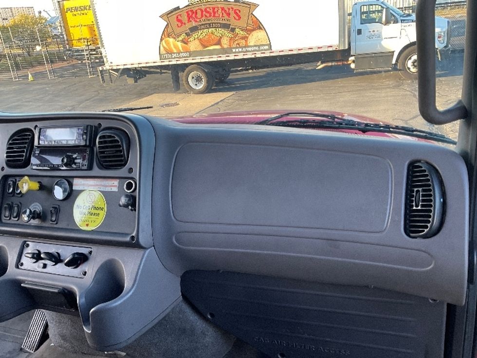 Refrigerated Truck-Light and Medium Duty Trucks-Freightliner-2019-M211264S-Milwaukee-WI-283,599\n\t\tmiles-$ 85,500 - Image 20