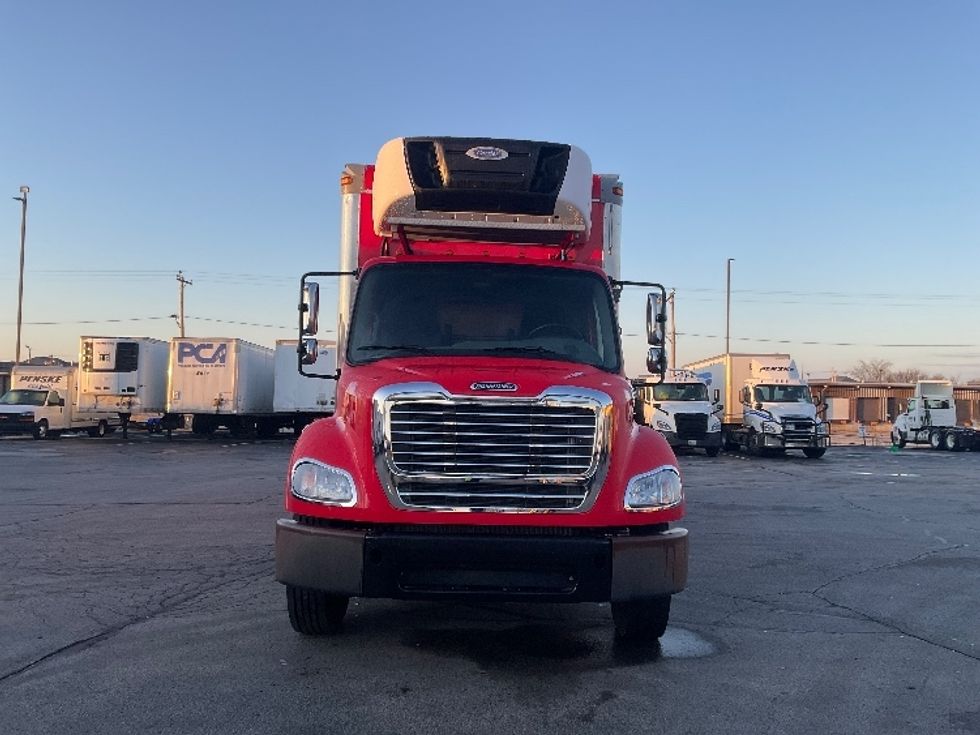 Refrigerated Truck-Light and Medium Duty Trucks-Freightliner-2019-M211264S-Milwaukee-WI-336,518\n\t\tmiles-$ 64,750 - Image 2