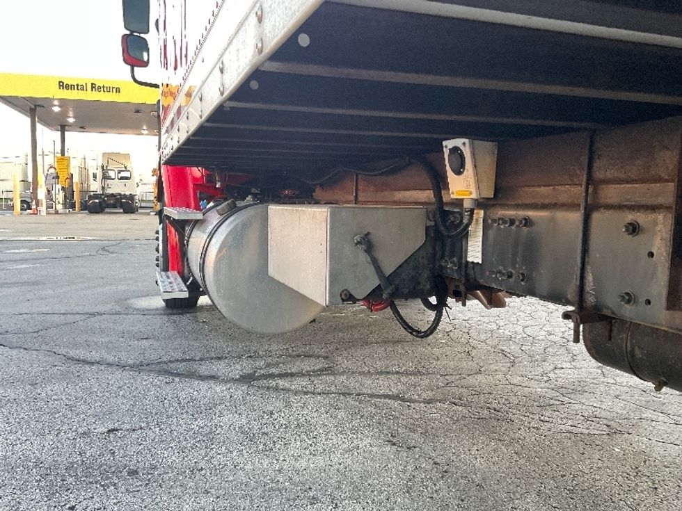 Refrigerated Truck-Light and Medium Duty Trucks-Freightliner-2019-M211264S-Milwaukee-WI-336,518\n\t\tmiles-$ 64,750 - Image 5