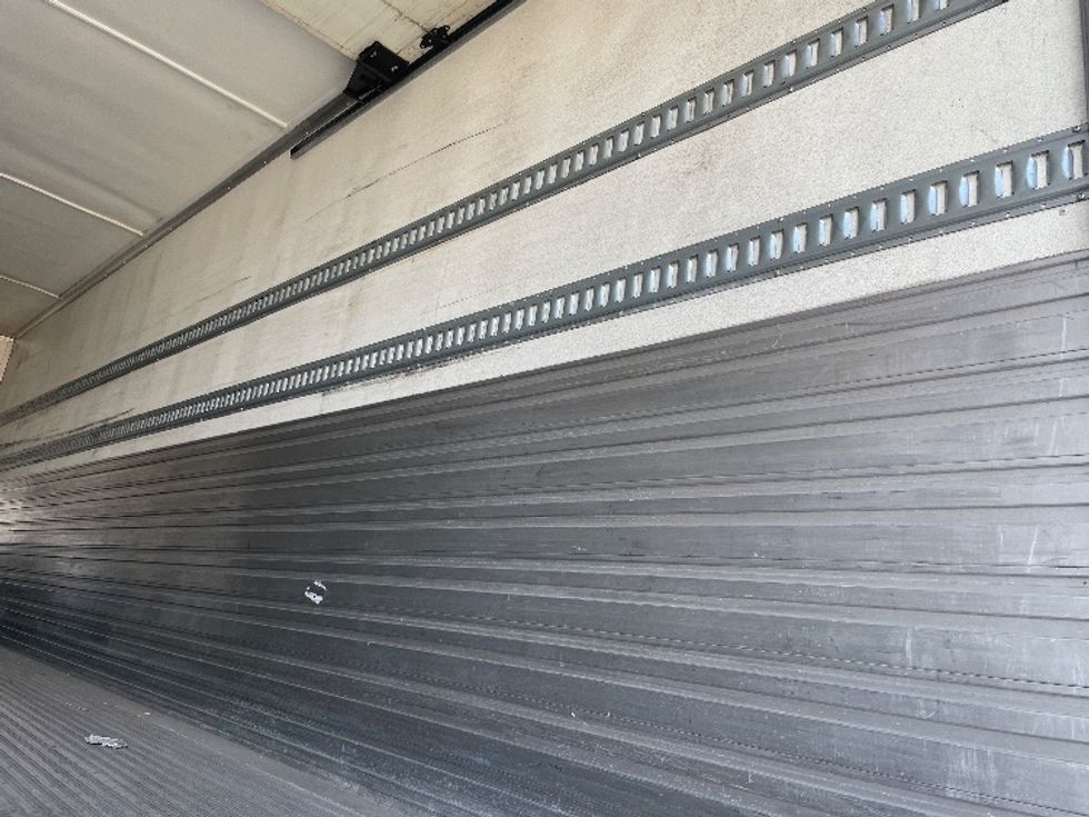 Refrigerated Truck-Light and Medium Duty Trucks-Freightliner-2019-M211264S-Phoenix-AZ-202,469\n\t\tmiles-$ 83,750 - Image 12