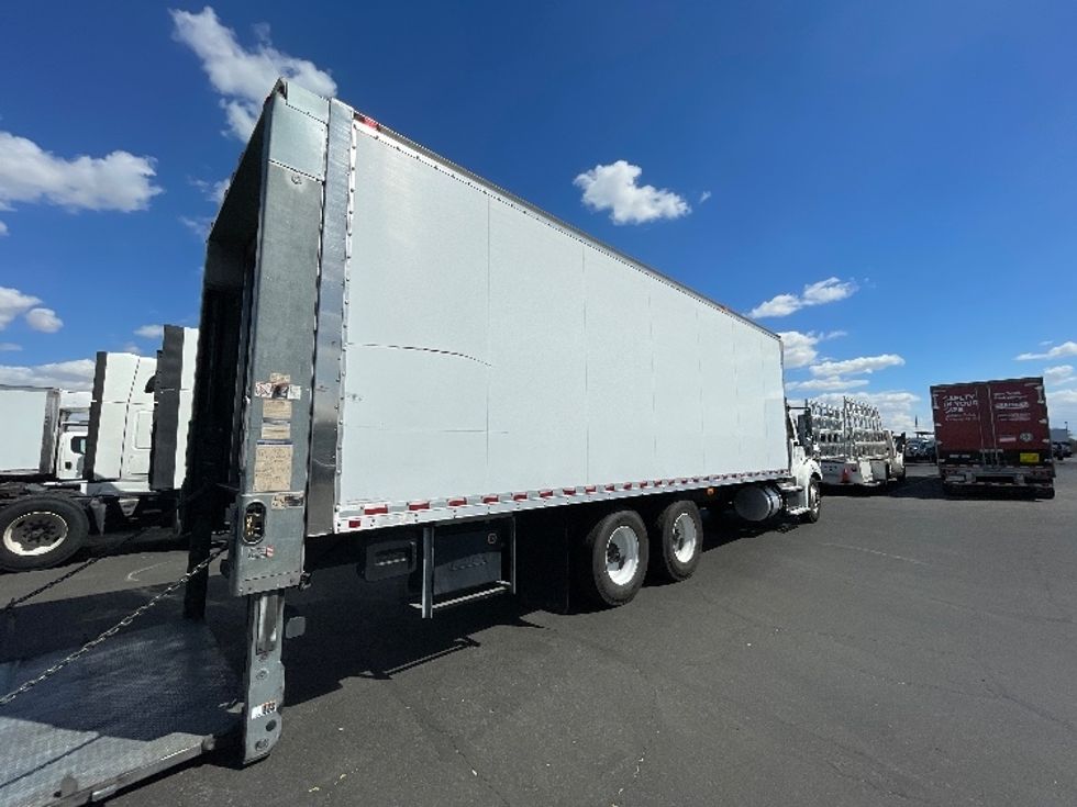 Refrigerated Truck-Light and Medium Duty Trucks-Freightliner-2019-M211264S-Phoenix-AZ-202,469\n\t\tmiles-$ 83,750 - Image 13