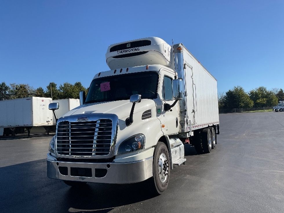 Refrigerated Truck-Light and Medium Duty Trucks-Freightliner-2020-Cascadia X11364S-Lancaster-PA-305,405\n\t\tmiles-$ 89,750 - Image 3