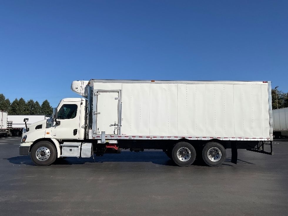 Refrigerated Truck-Light and Medium Duty Trucks-Freightliner-2020-Cascadia X11364S-Lancaster-PA-305,405\n\t\tmiles-$ 89,750 - Image 4